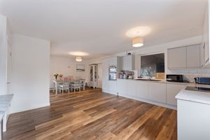 Family Kitchen- click for photo gallery